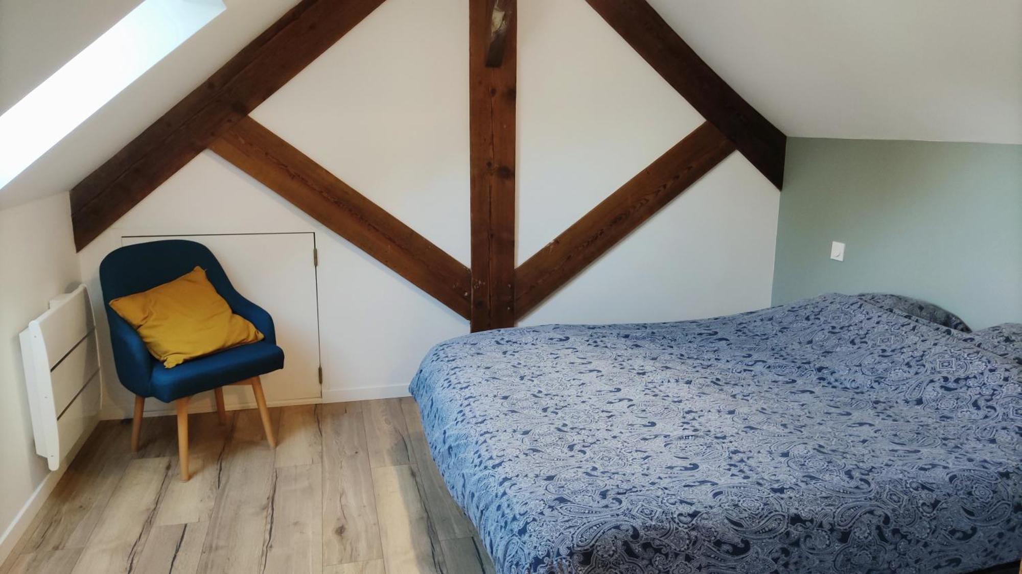 Appartement Duplex Dans Une Ancienne Usine Beaupréau-en-Mauges Exteriör bild